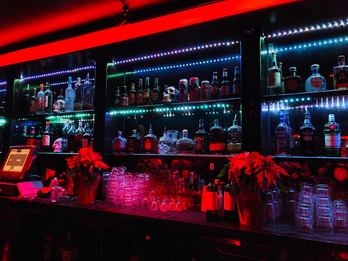 Secrets Inside The Viper Room Femanin