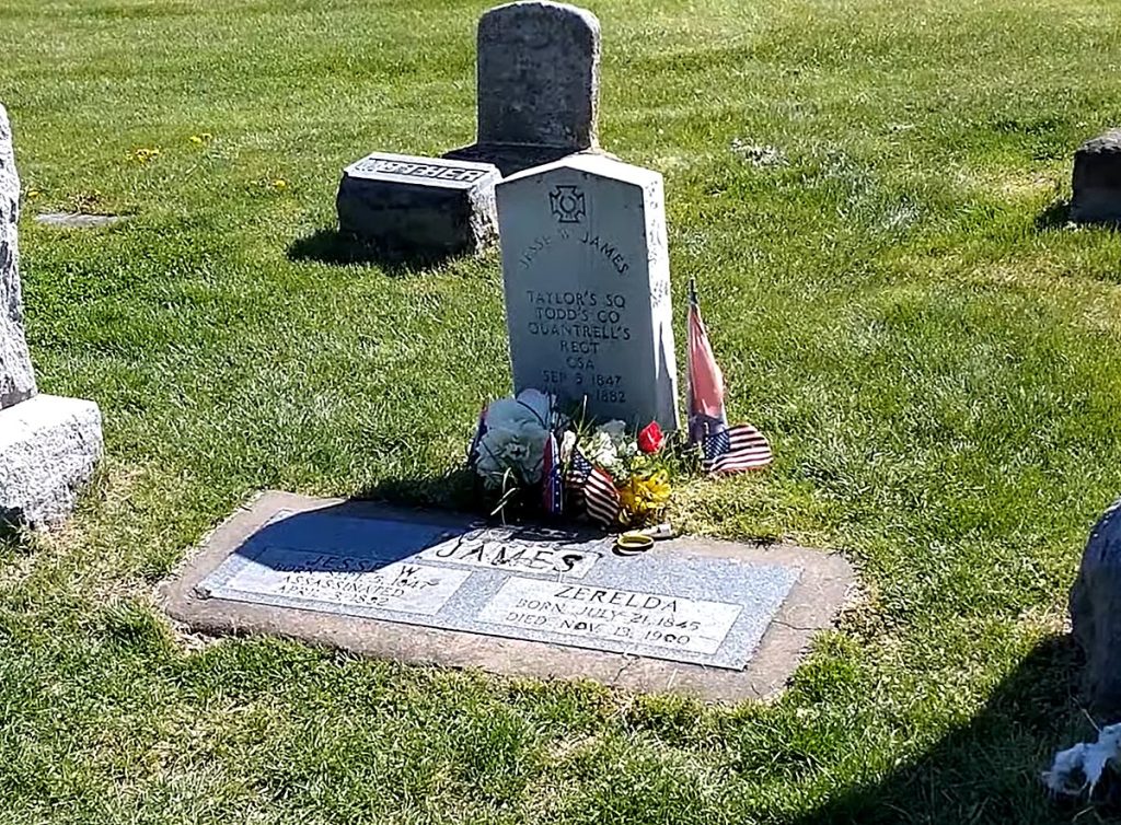 Jesse James Grave