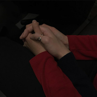 holding hands picture