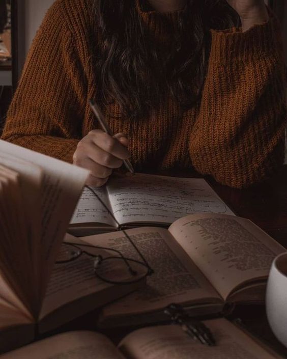girl study aesthetic