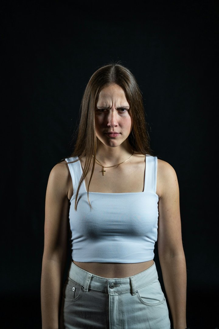 An angry young woman | Source: Unsplash