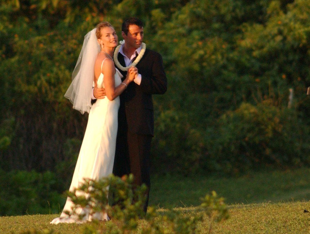 Melissa McKnight and Matt LeBlanc during their wedding on the island of Kauai on May 3, 2003, in Kilauea, Hawaii. | Source: Getty Images