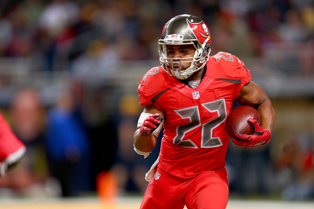 Doug Martin #22 of the Tampa Bay Buccaneers rushes in the third quarter against the St. Louis Rams at the Edward Jones Dome on December 17, 2015 in St. Louis, Missouri | Source: Getty Images