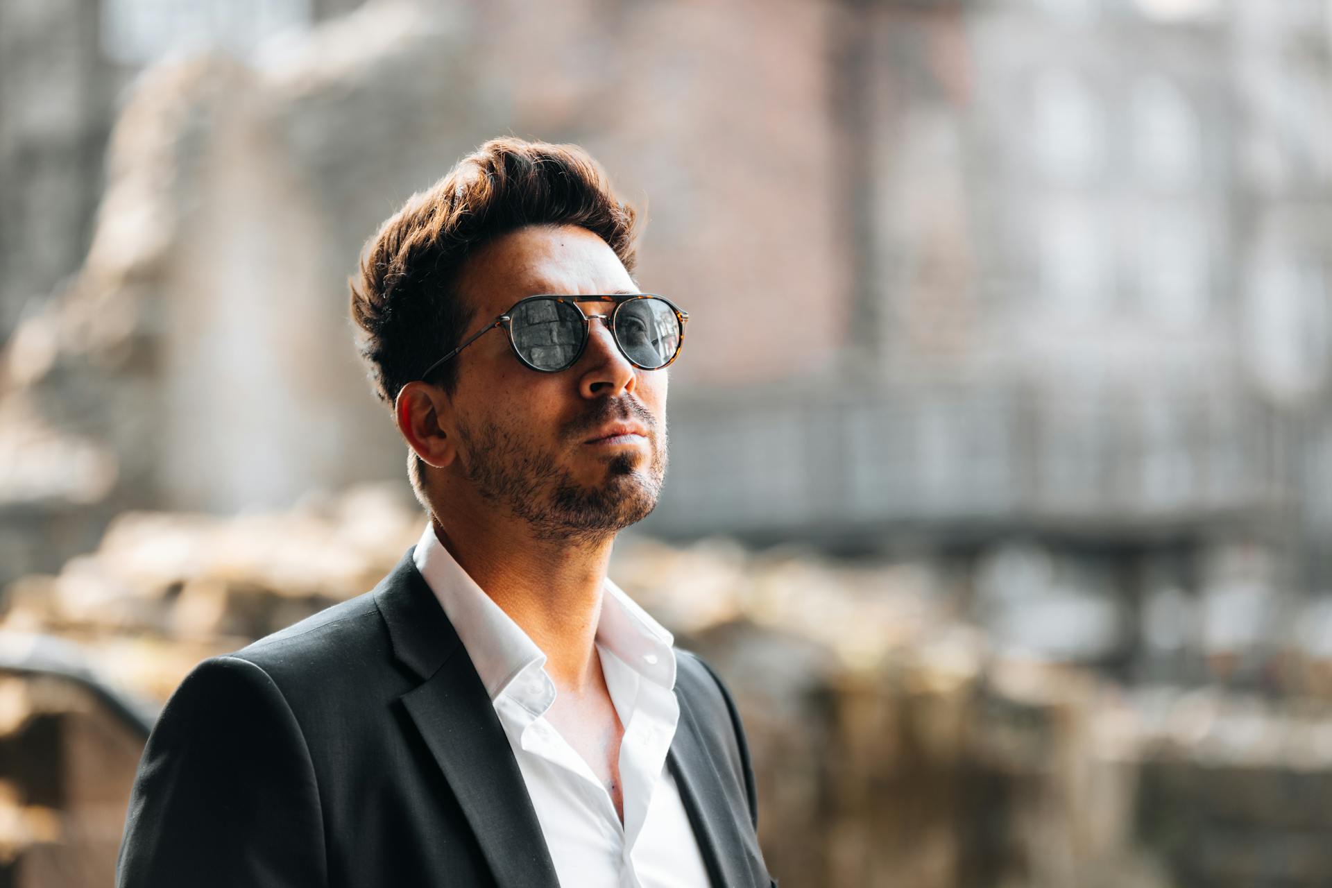 A man in a suit | Source: Pexels