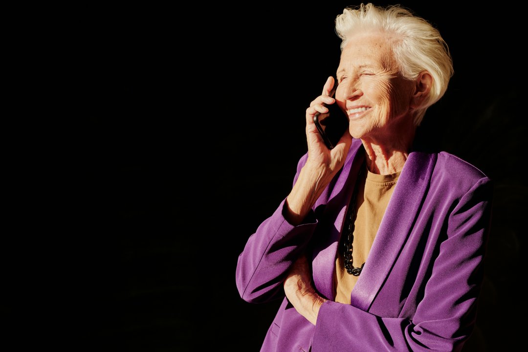 A happy woman on a call | Source: Pexels