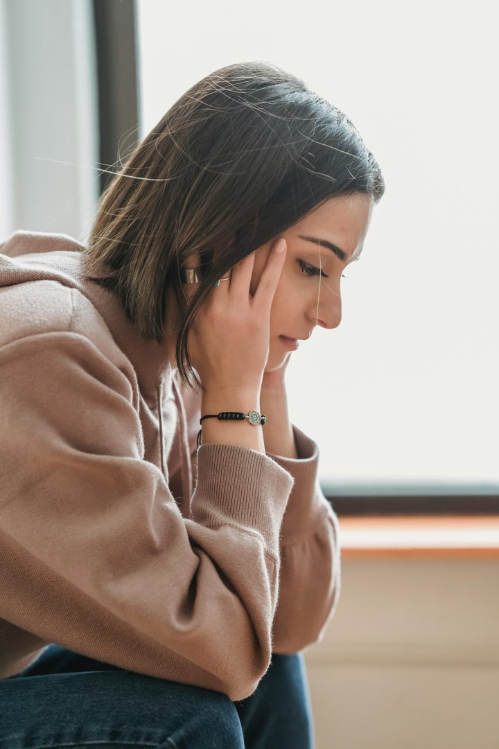 An upset woman in disbelief | Source: Pexels