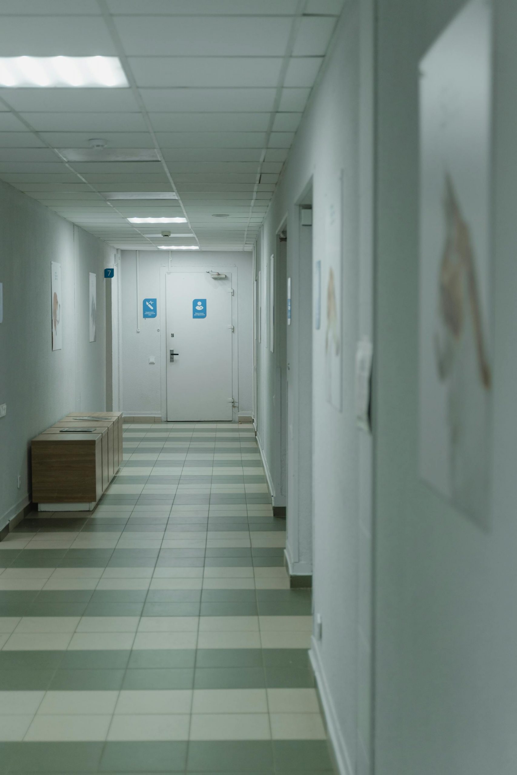 A photo of a hospital hallway | Source: Pexels