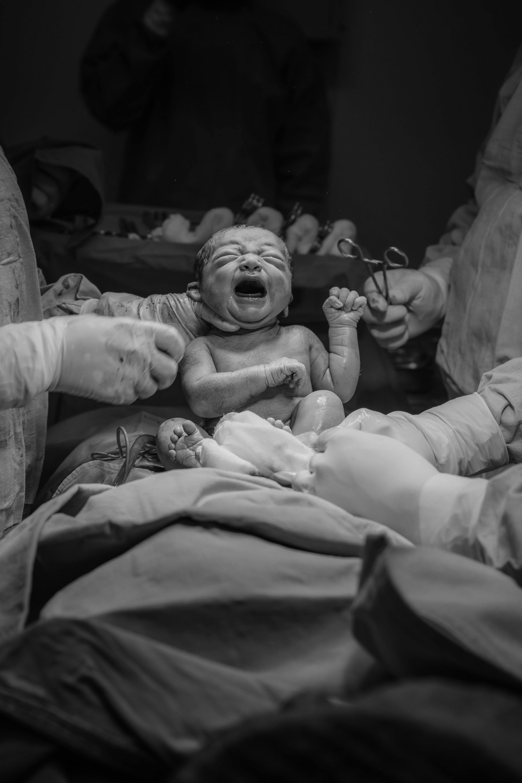 A crying newborn baby | Source: Pexels