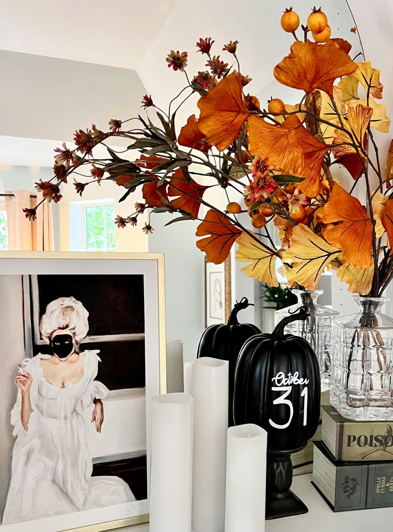 A home decorated for Halloween | Source: Unsplash