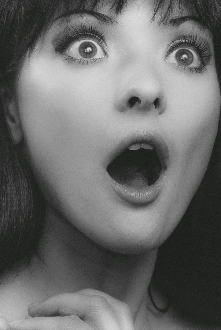 A shocked woman | Source: Pexels