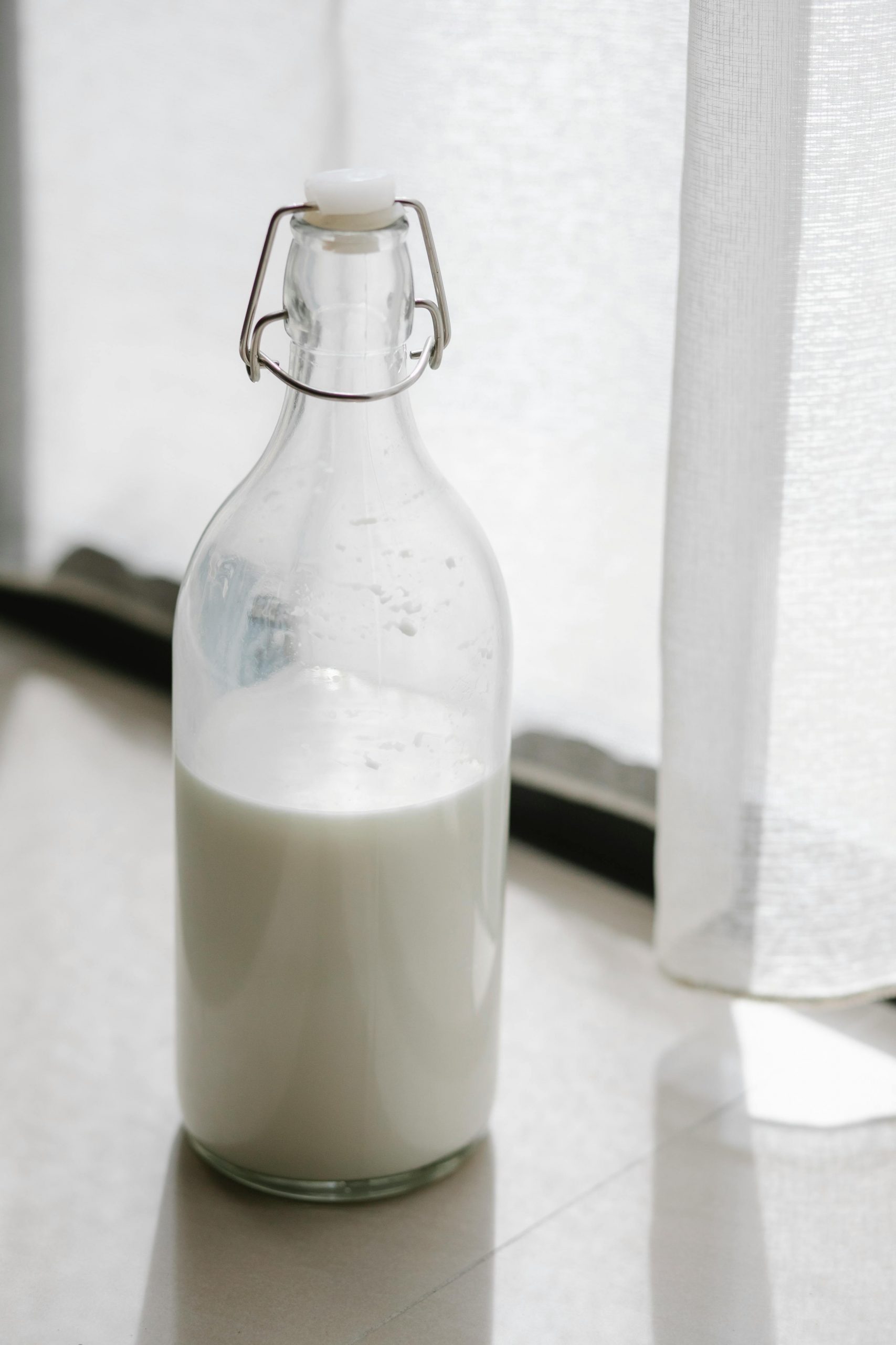 A glass bottle of milk | Source: Pexels