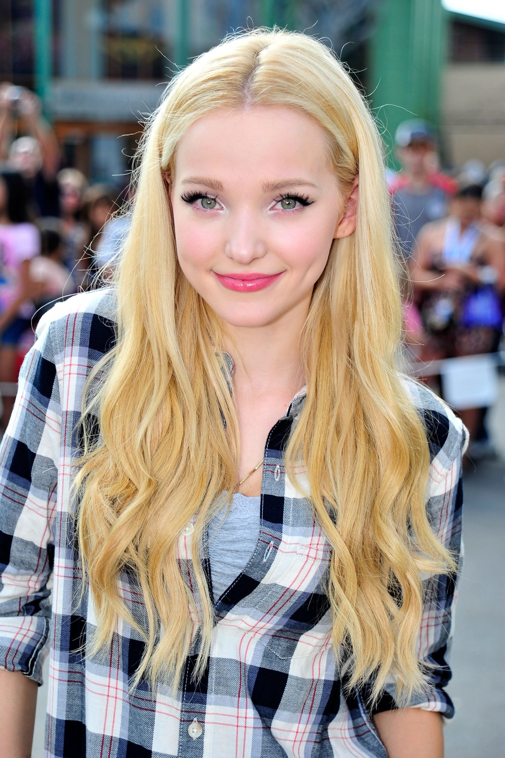 Dove Cameron at Disneyland Resort on October 17, 2015, in Anaheim, California. | Source: Getty Images