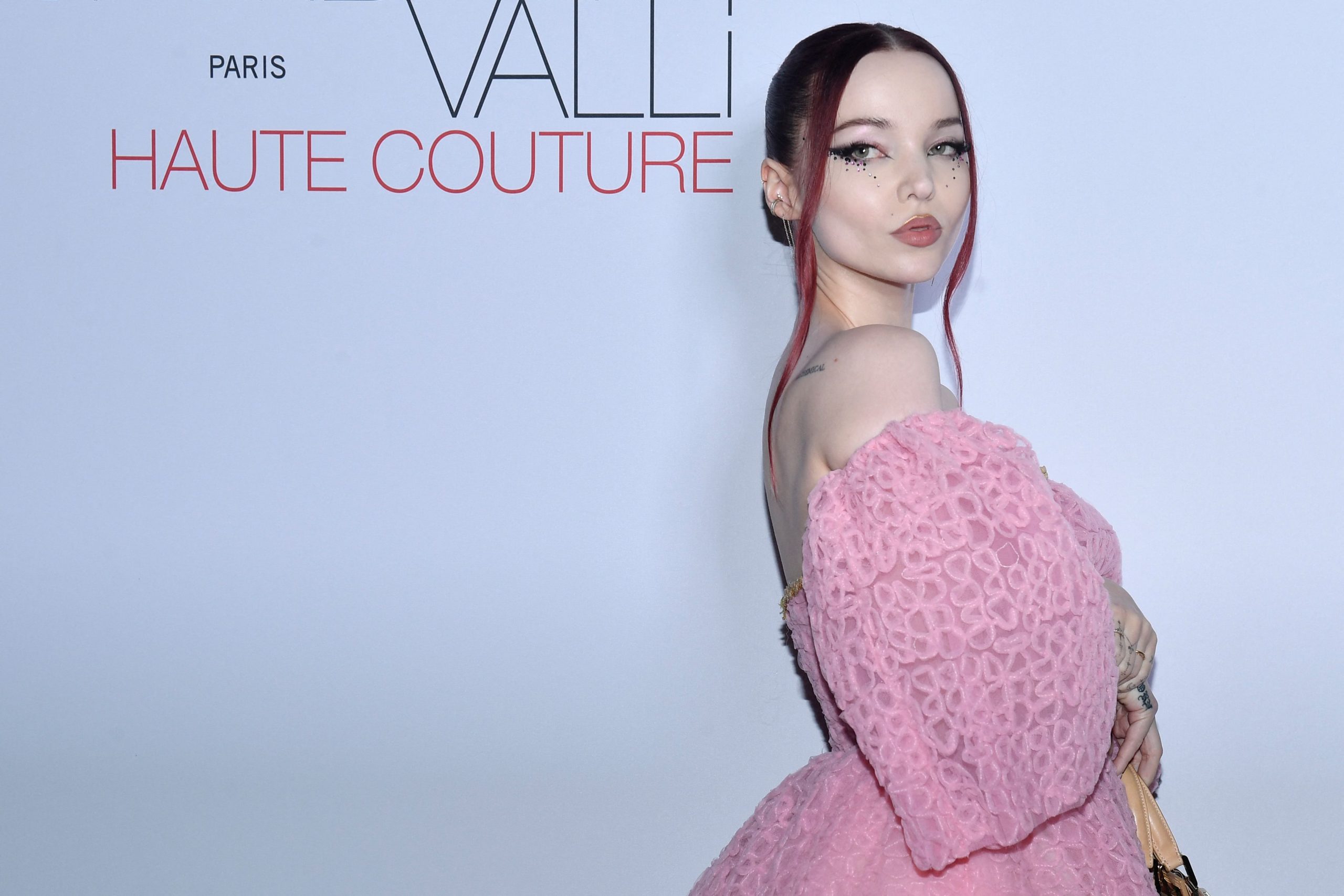 Dove Cameron during the Giambattista Valli photocall as part of the Haute-Couture Spring-Summer 2023 Fashion Week in Paris on January 23. | Source: Getty Images