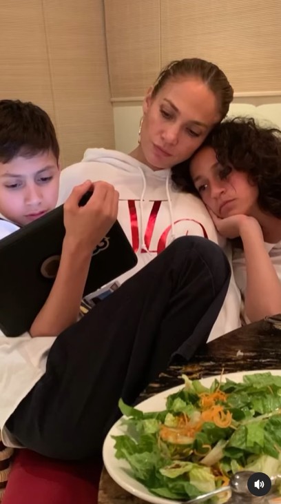 The twins bonding with their mother, from a post dated February 23, 2025 | Source: Instagram/jlo