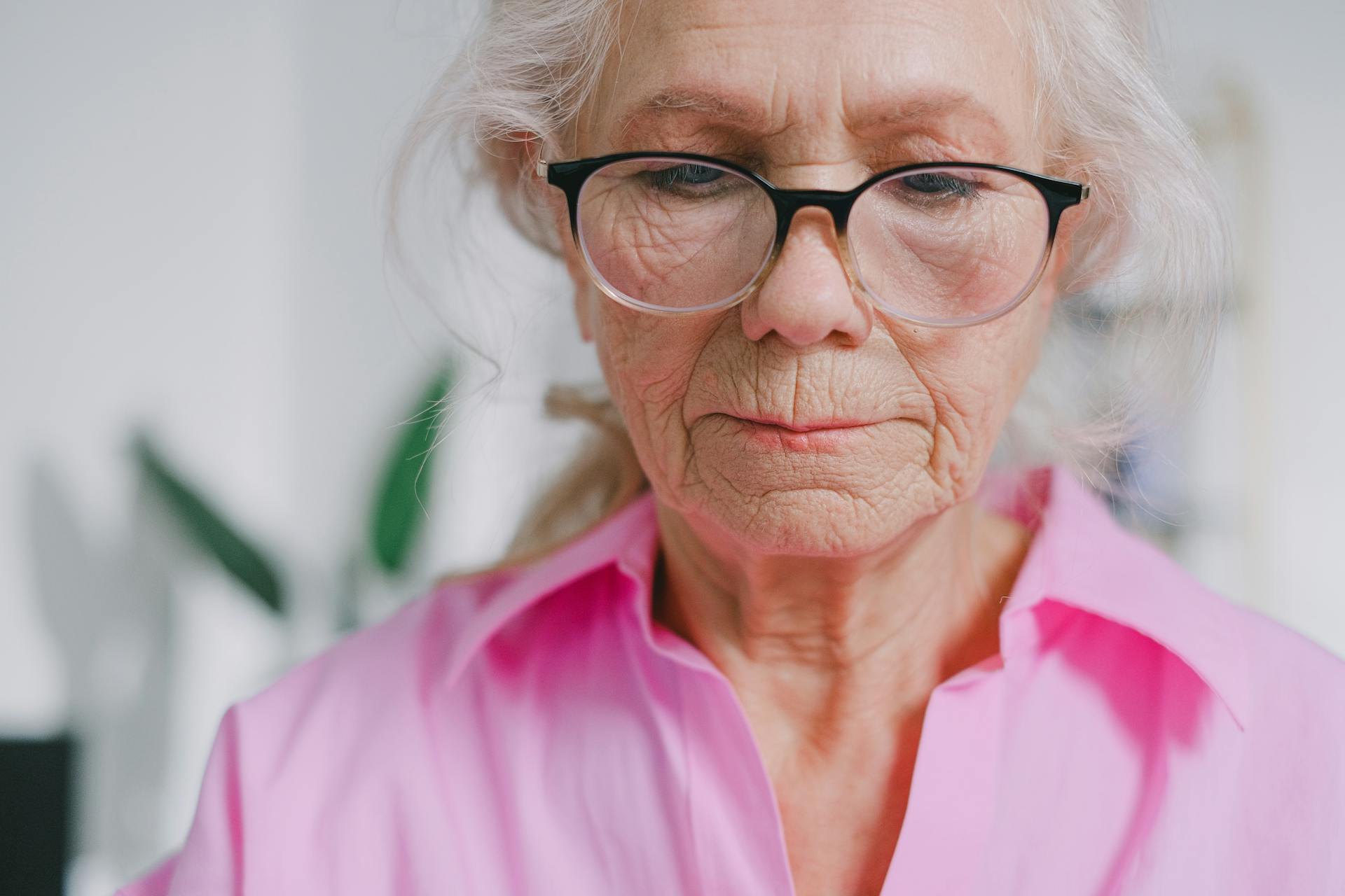 An older woman | Source: Pexels