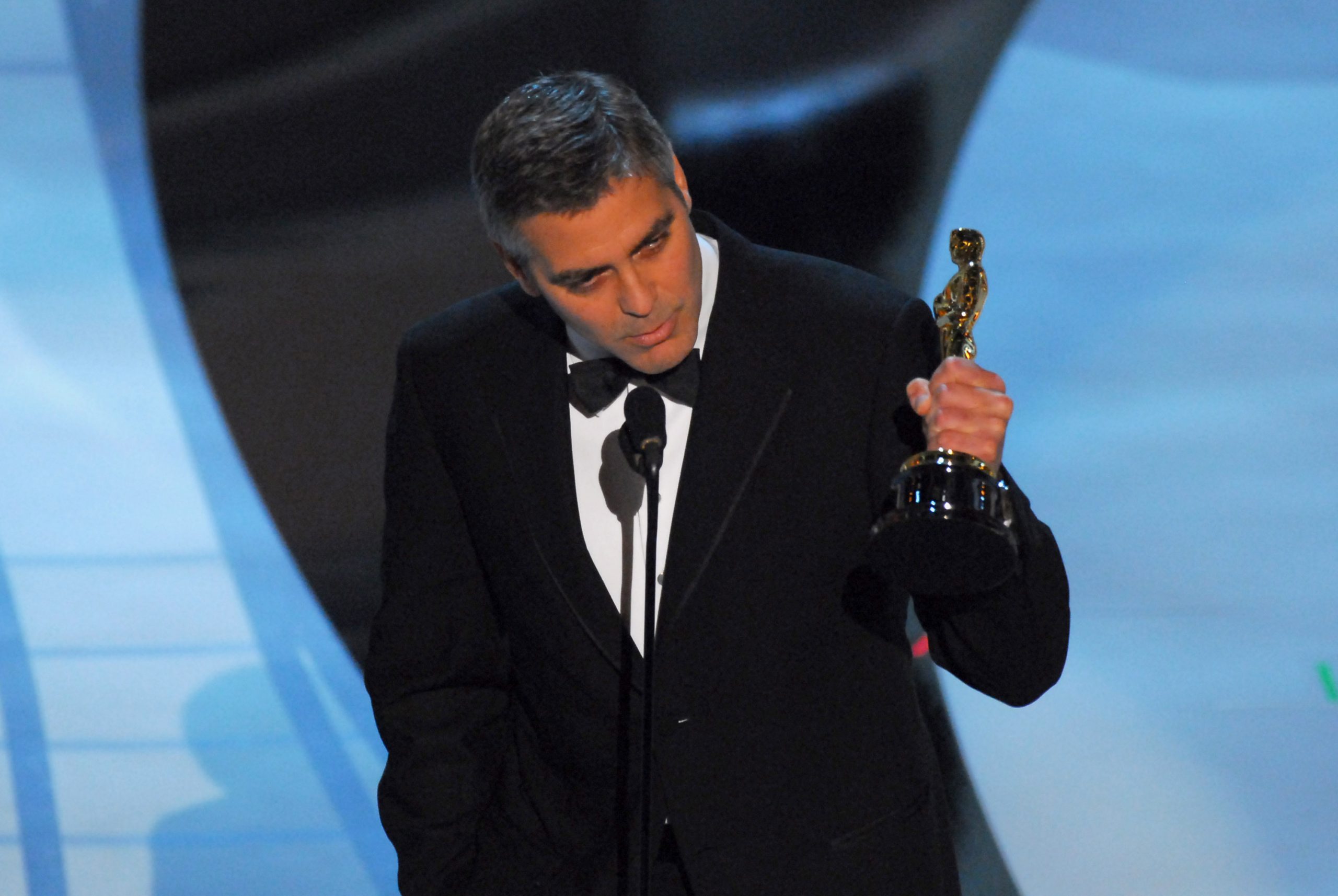 George Clooney accepts award for Performance by an Actor in a Supporting Role for 