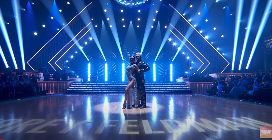 Jenna Johnson and Corey Feldman performing on the premiere episode of Season 34 of 