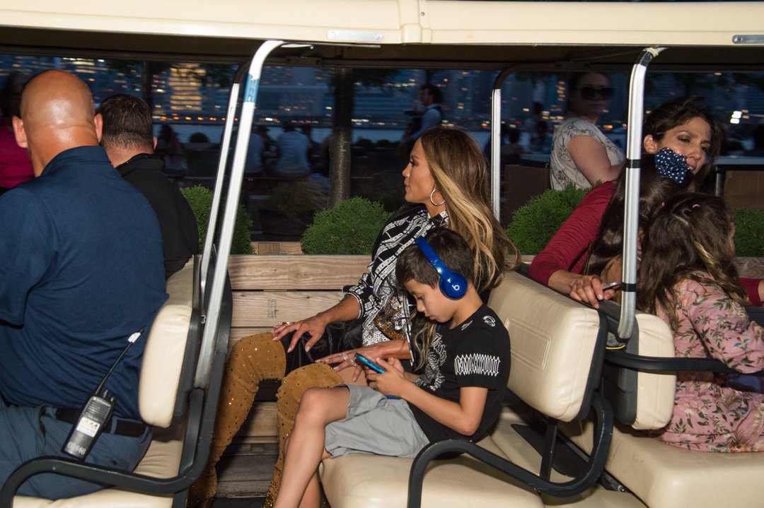 Jennifer Lopez pictured with Maximilian Muniz during the pre - tape for the 41st annual Macy's 4th of July Fireworks over the East River on June 30, 2017 | Source: Getty Images