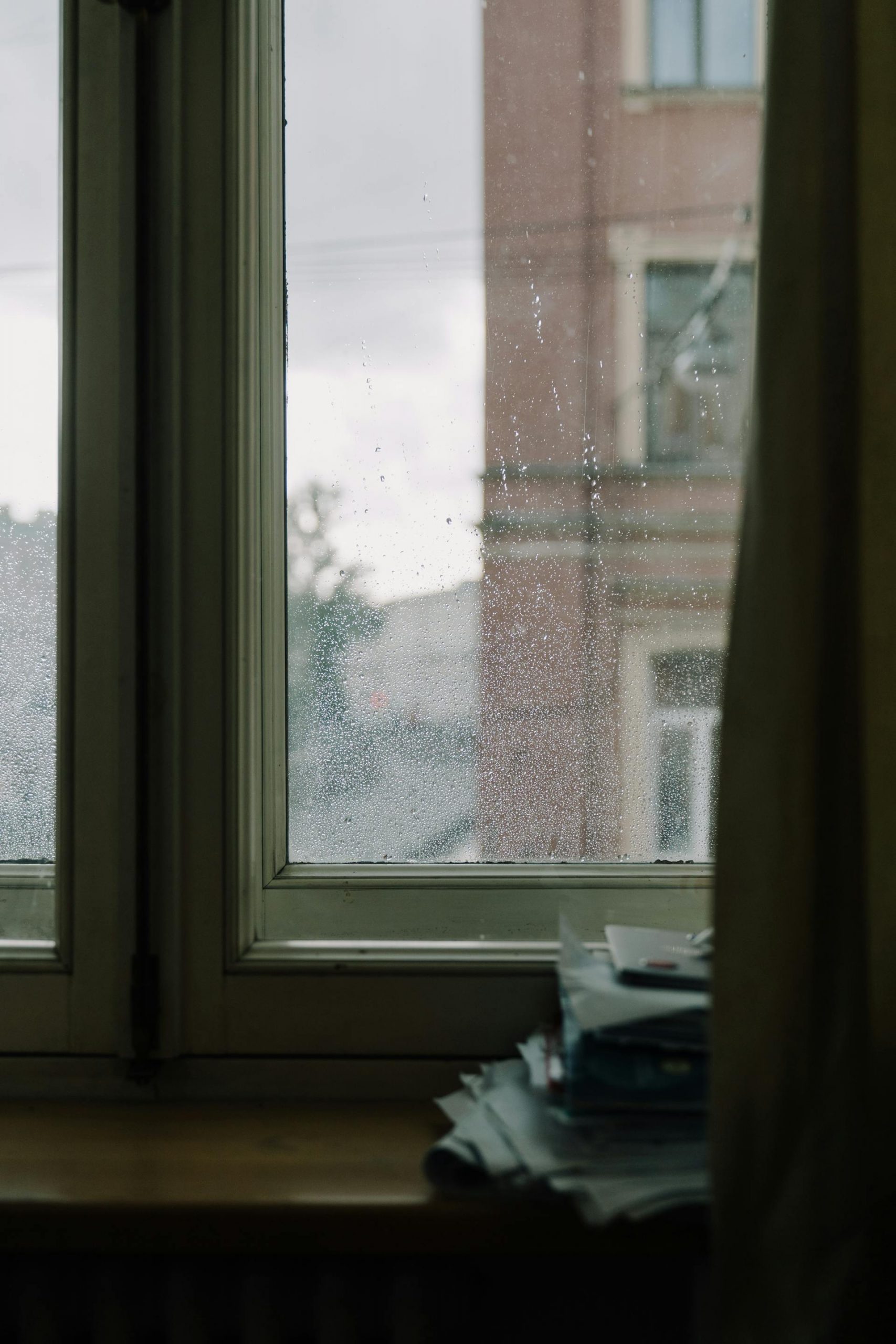Raindrops on the window | Source: Pexels