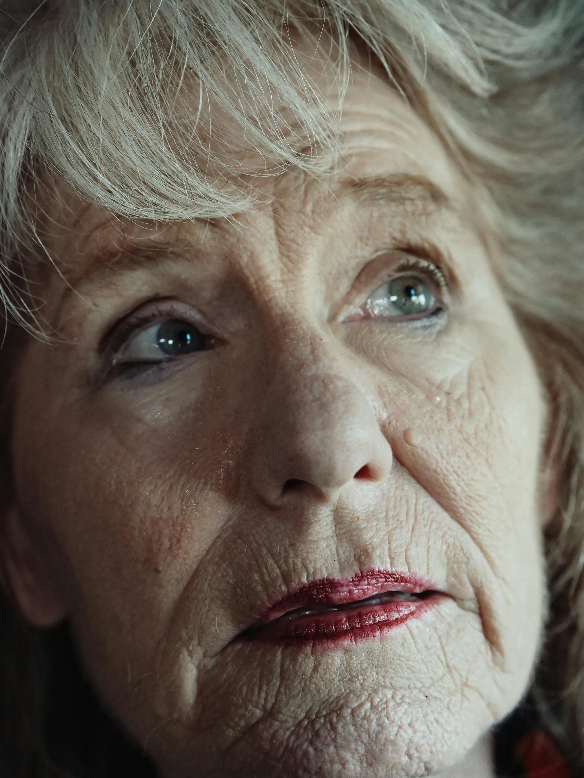 A close-up shot of a senior woman's face | Source: Pexels