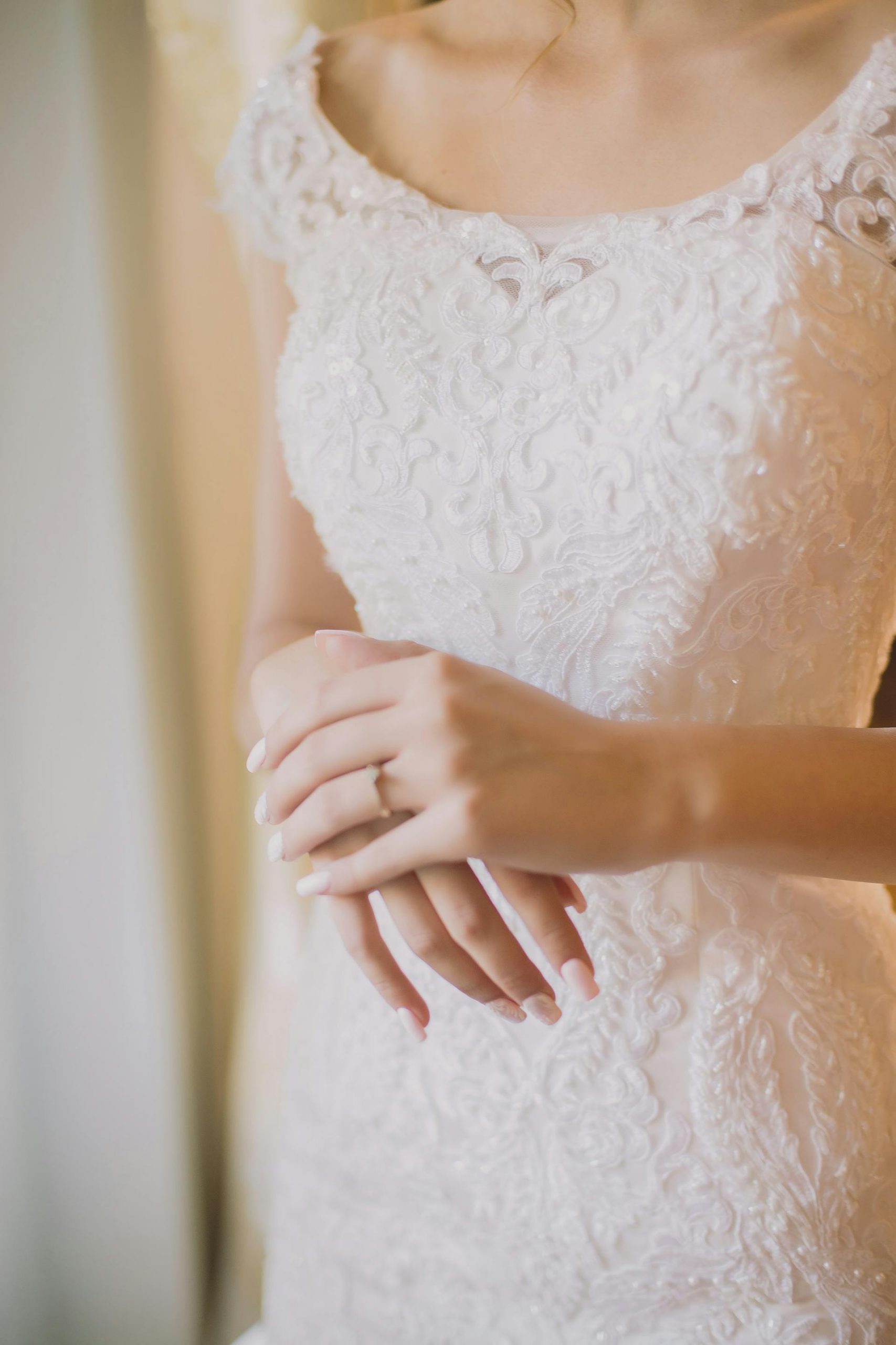 A woman in a wedding dress | Source: Pexels