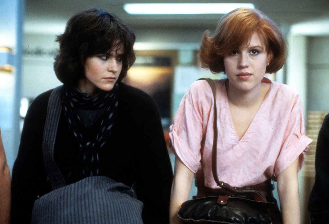 Ally Sheedy and Molly Ringwald in a scene from the film