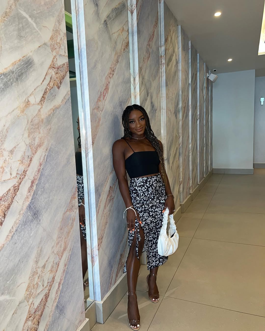 Simone Biles poses, as seen in a post dated April 25, 2022 | Source: Instagram/simonebiles