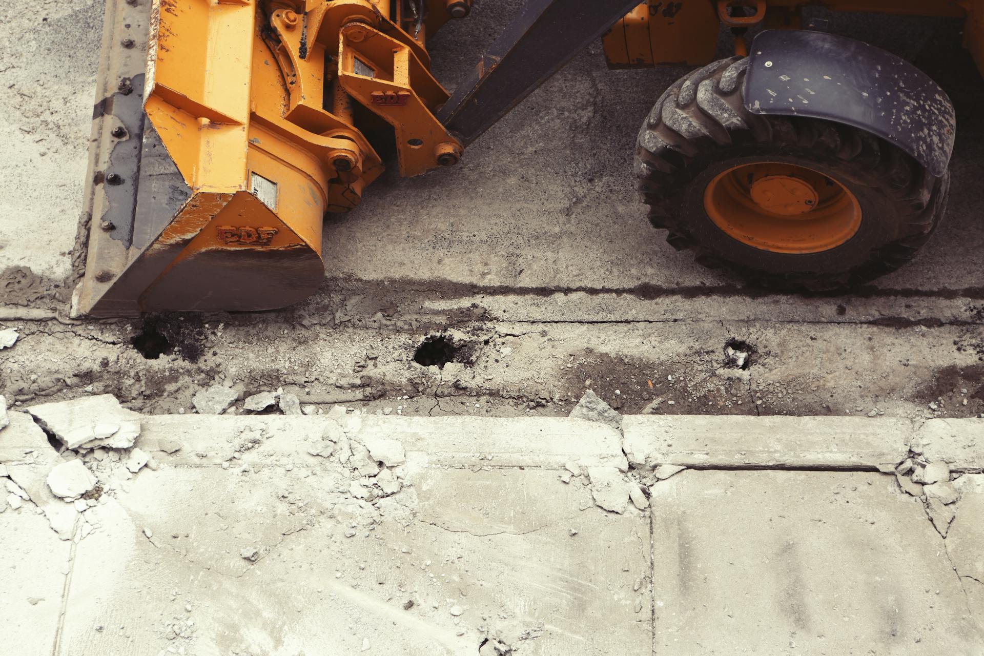 An excavator | Source: Pexels