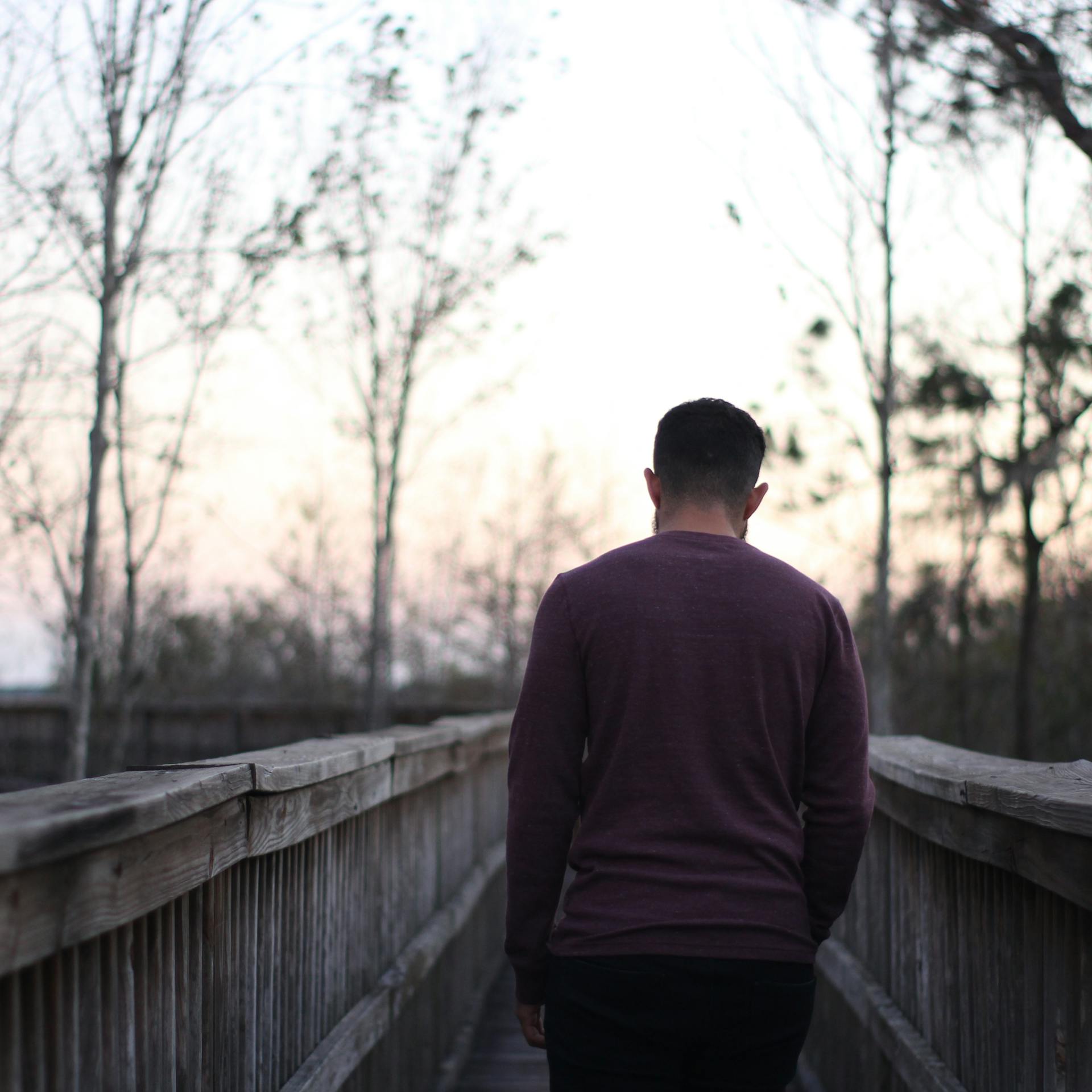 A man walking away | Source: Pexels