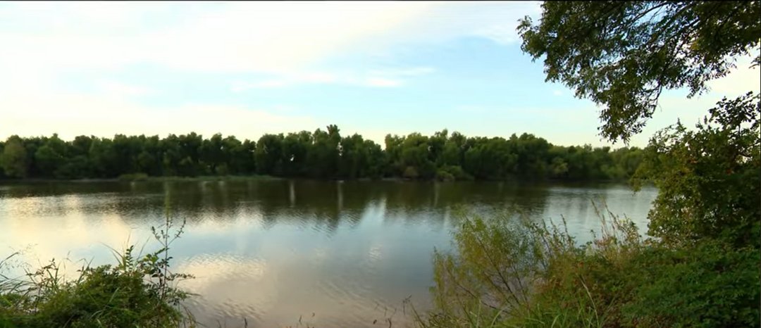 A view of the Brazos River in Johnson County, where the two boys drowned, from a video dated October 8, 2025 | Source: YouTube/@CBSDFW