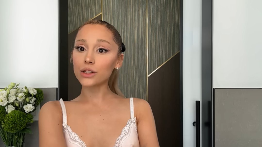 Ariana Grande shares her skin care routine in 2023 | Source: YouTube/@Vogue