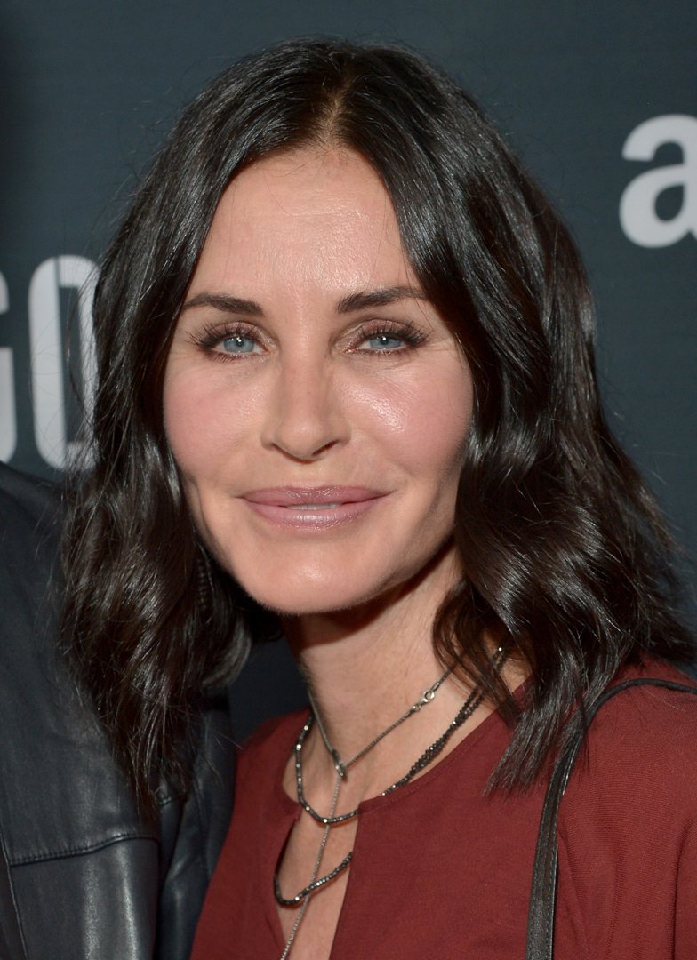 Courteney Cox attends the Amazon premiere screening for