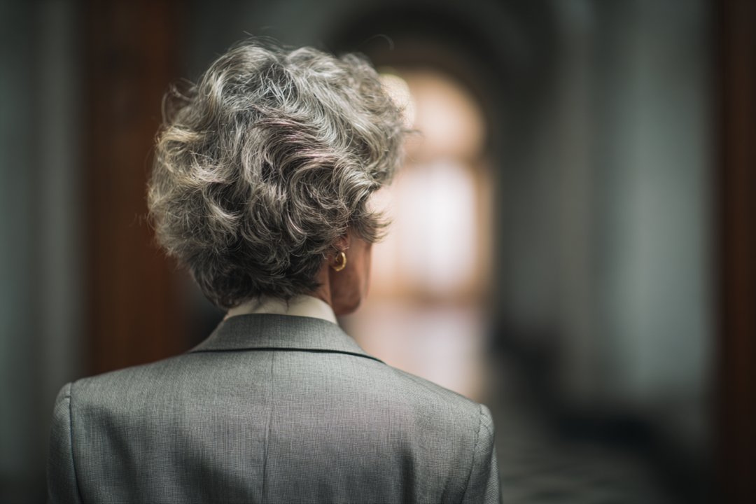 An older woman | Source: Midjourney