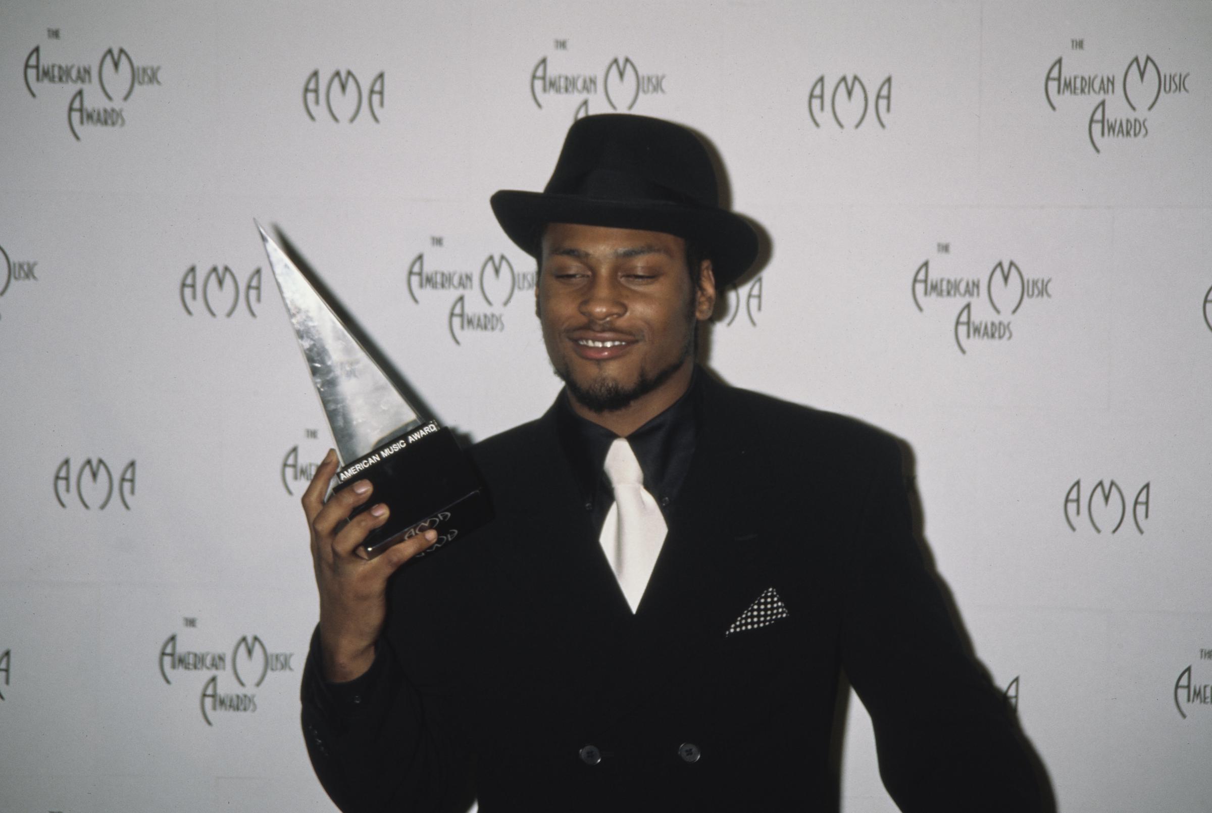 D'Angelo Family Speaks Out After His Death Femanin