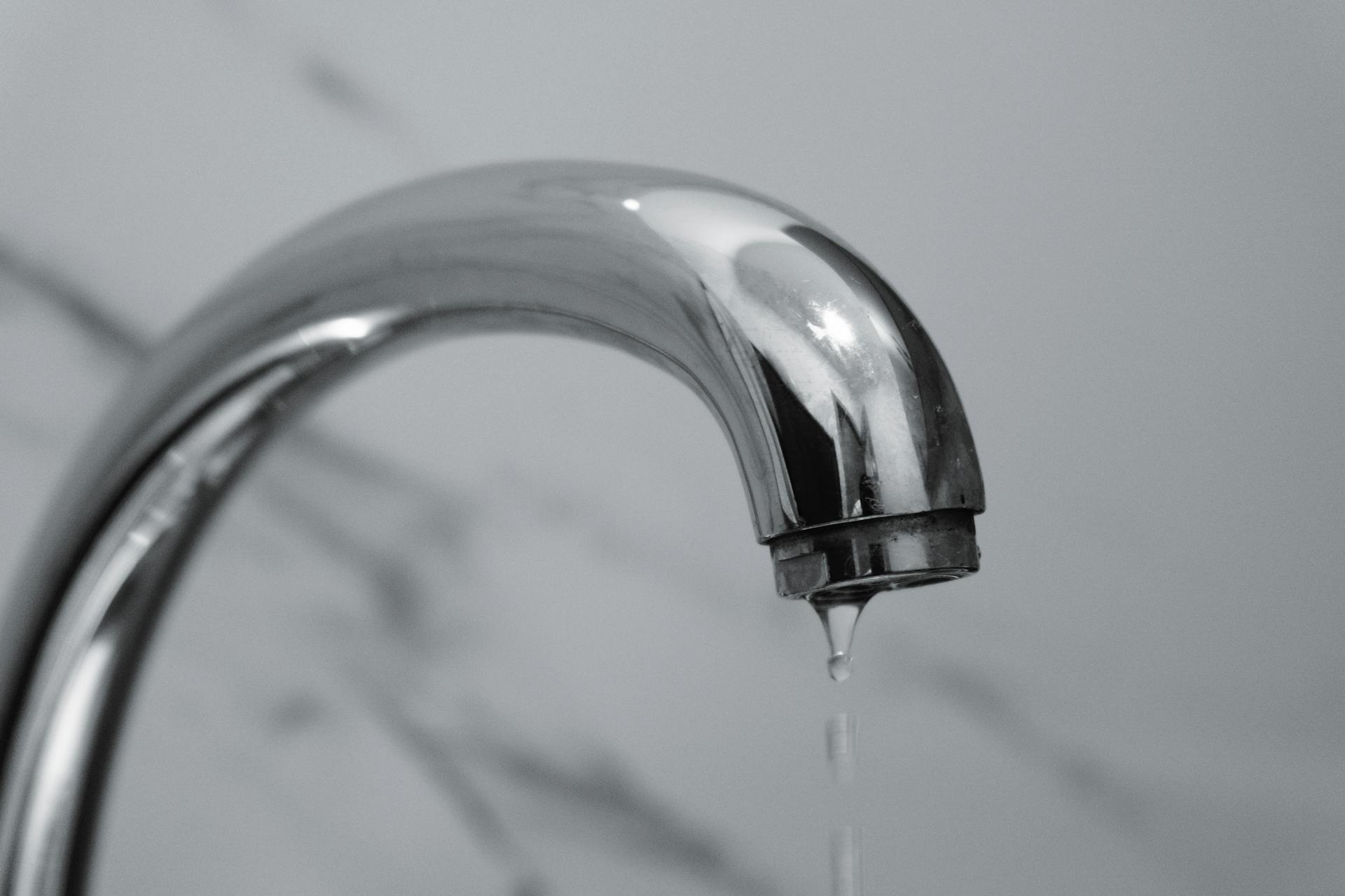 A leaking faucet | Source: Pexels