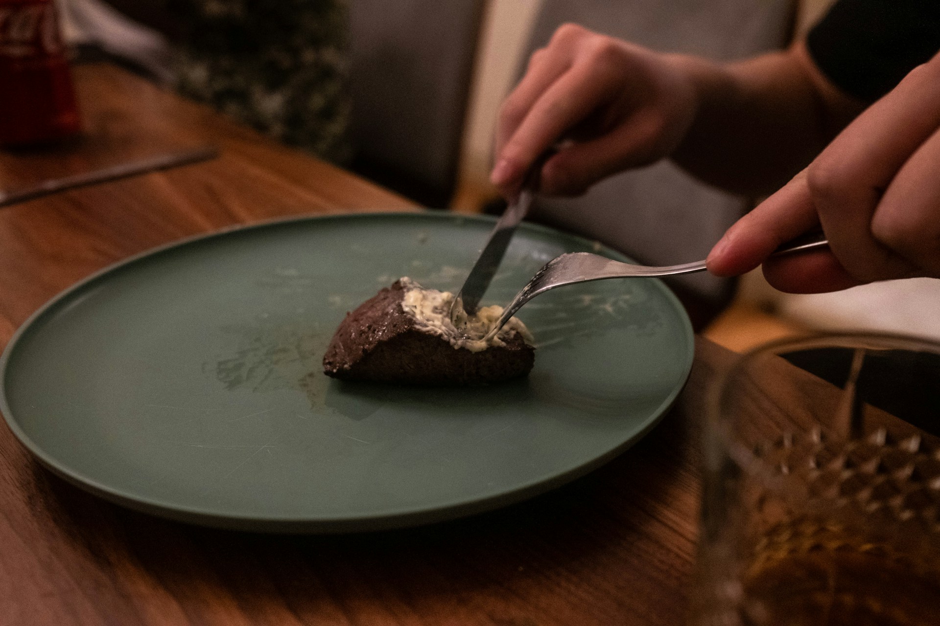 A person having their meal | Source: Unsplash