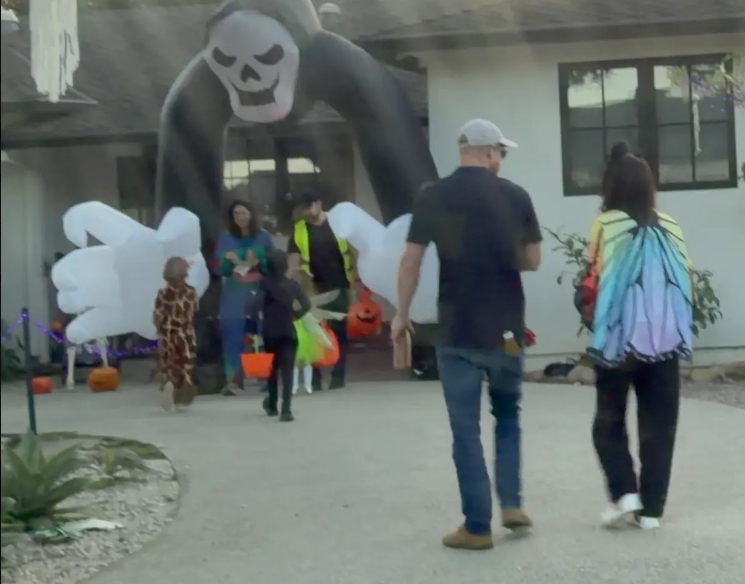 The Duke and Duchess of Sussex from a post dated November 2, 2025. | Source: X/Princess CarParkle