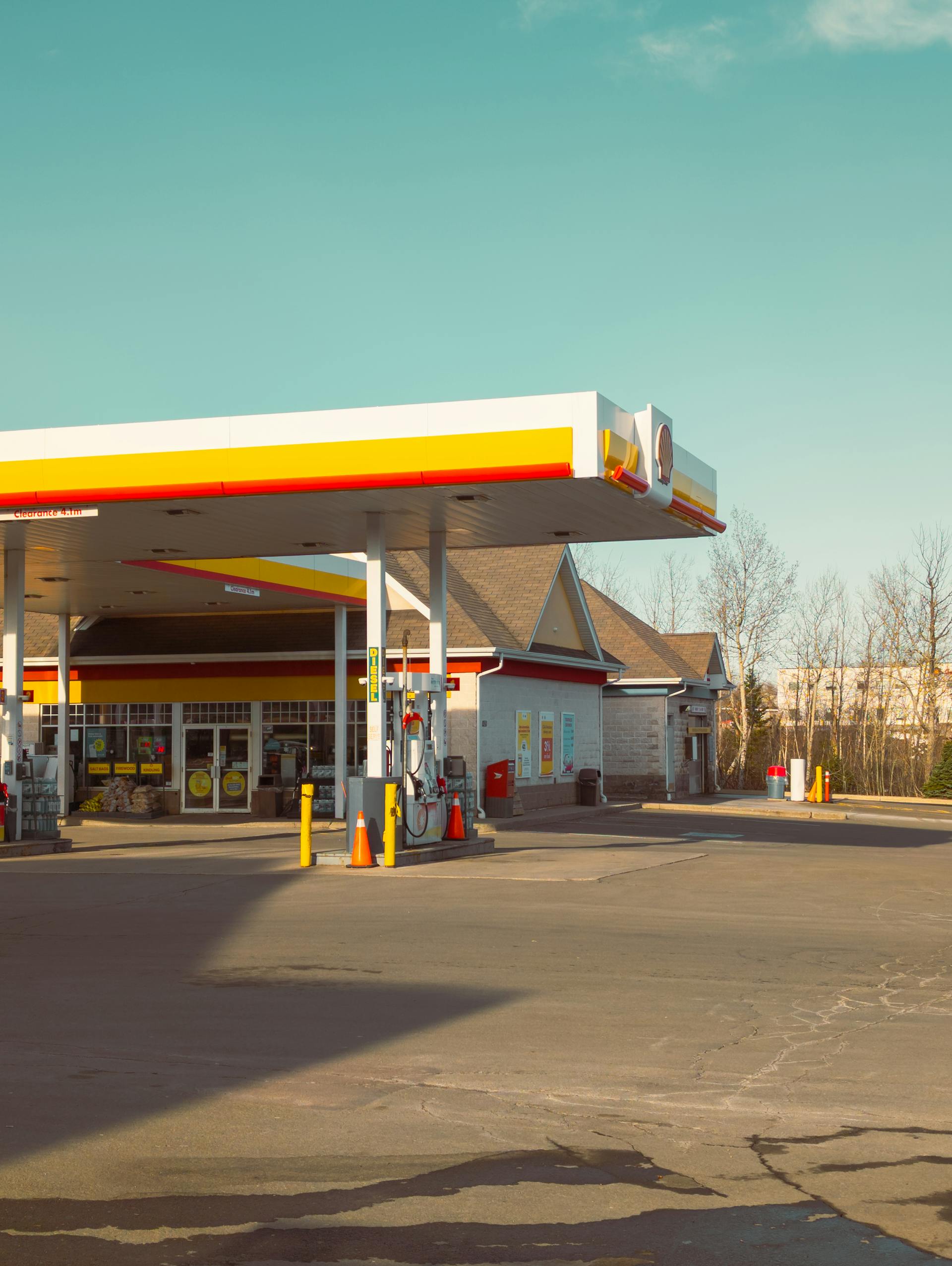 A gas station | Source: Pexels