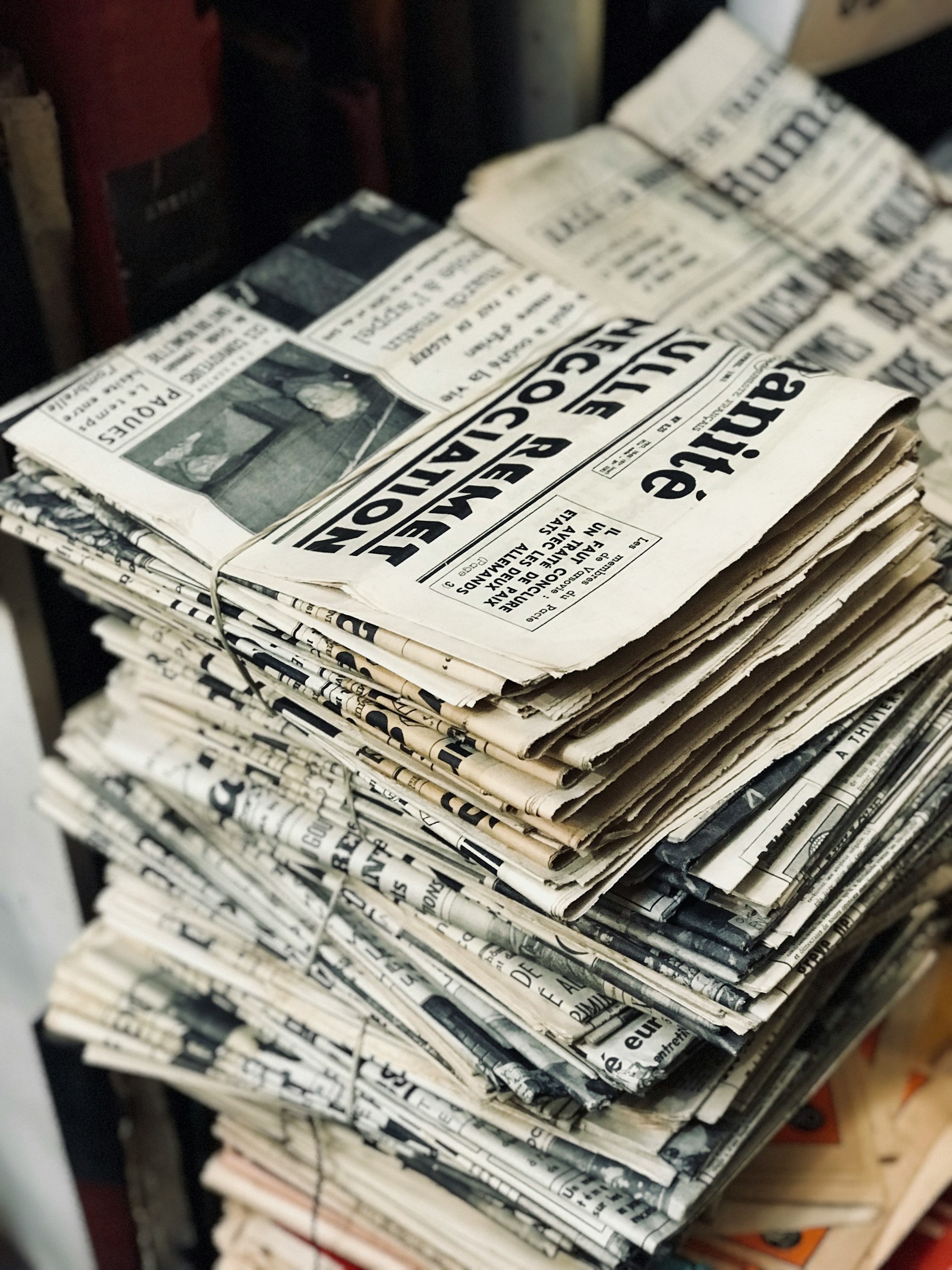 A stack of newspapers | Source: Unsplash