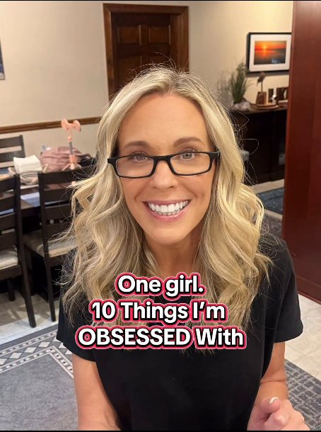 Kate Gosselin's picture from a post dated November 8, 2025 | Source: Instagram/ kateplusmy8