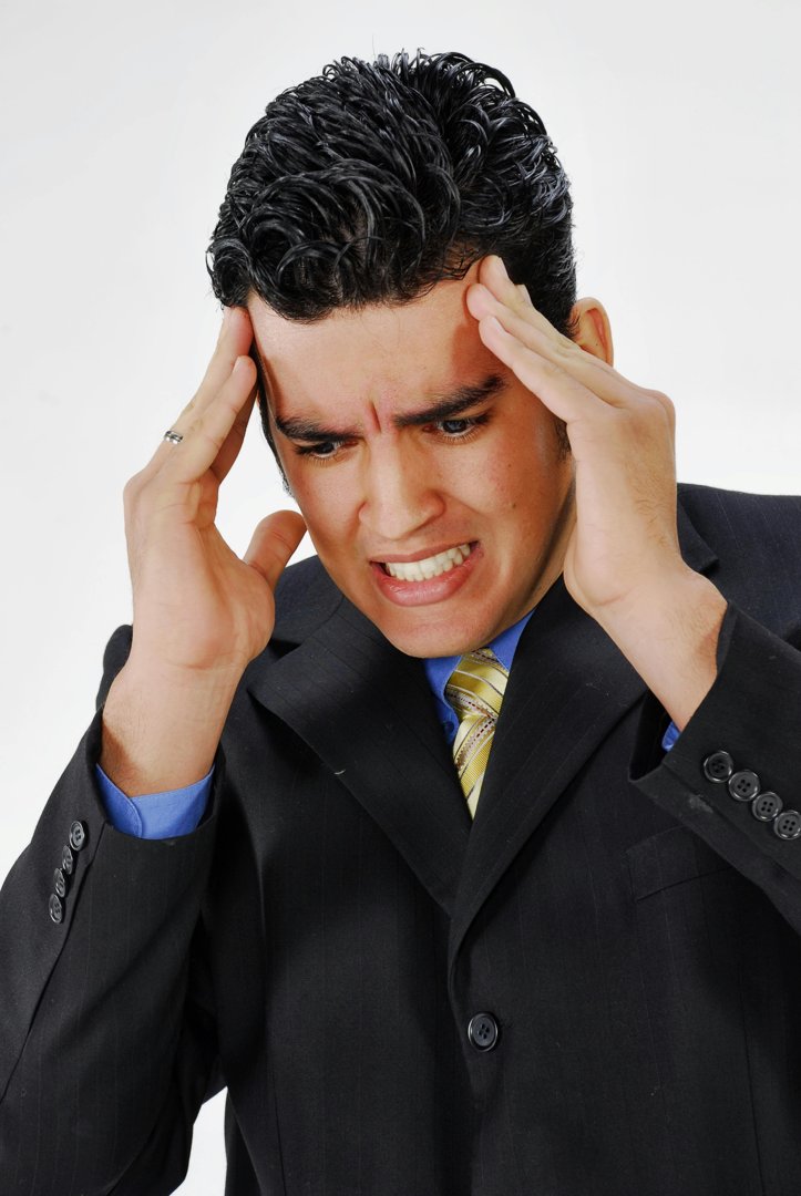 An upset man with clenched teeth | Source: Pexels