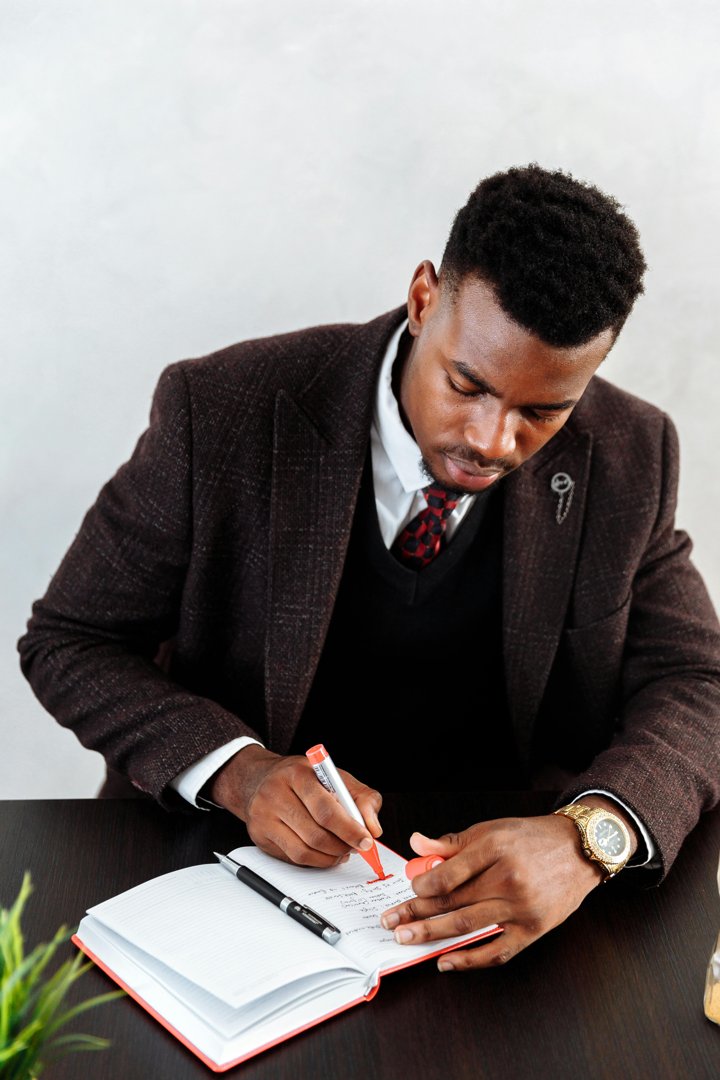 Ethan holding an inflatable boat | Source: Midjourney