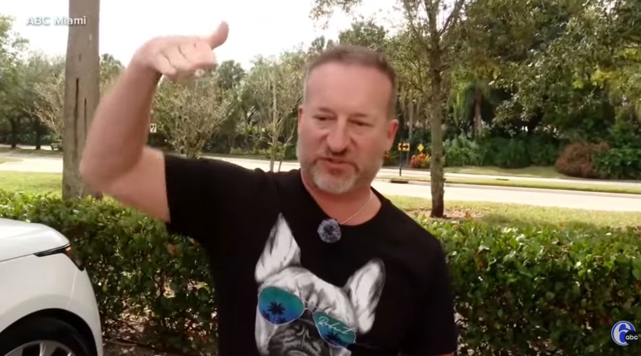 A witness recounting what he saw happen when the plane crashed. | Source: YouTube/6abc Philadelphia