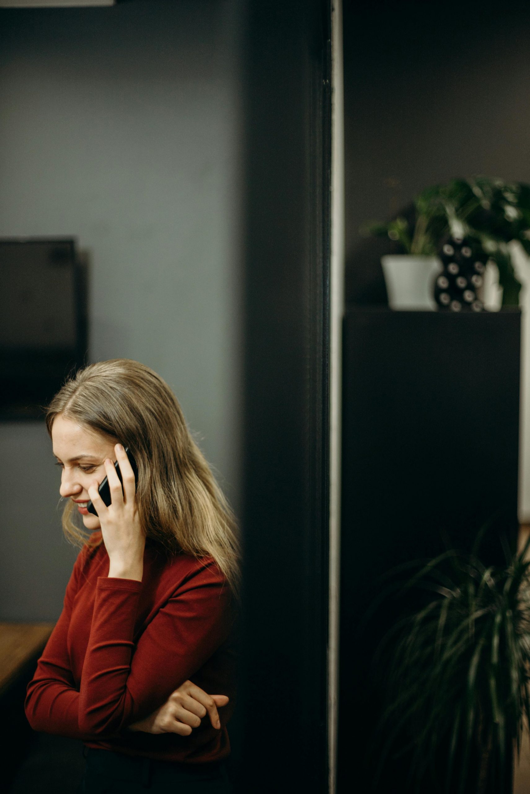 A woman on a call | Source: Pexels