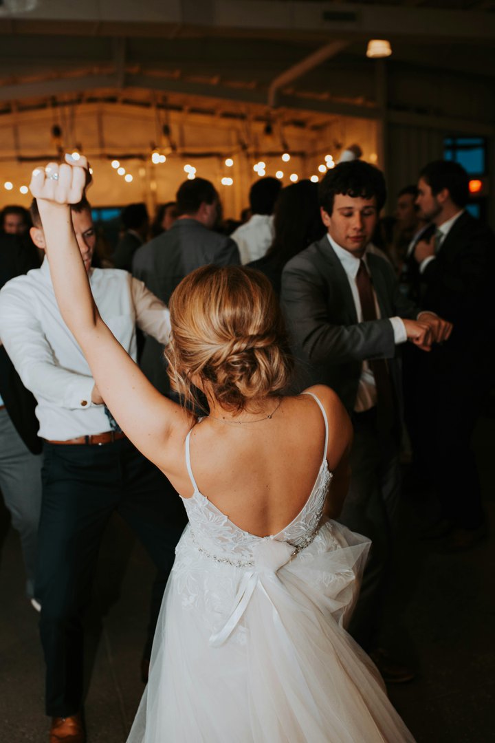 A couple dancing at a wedding | Source: Unsplash