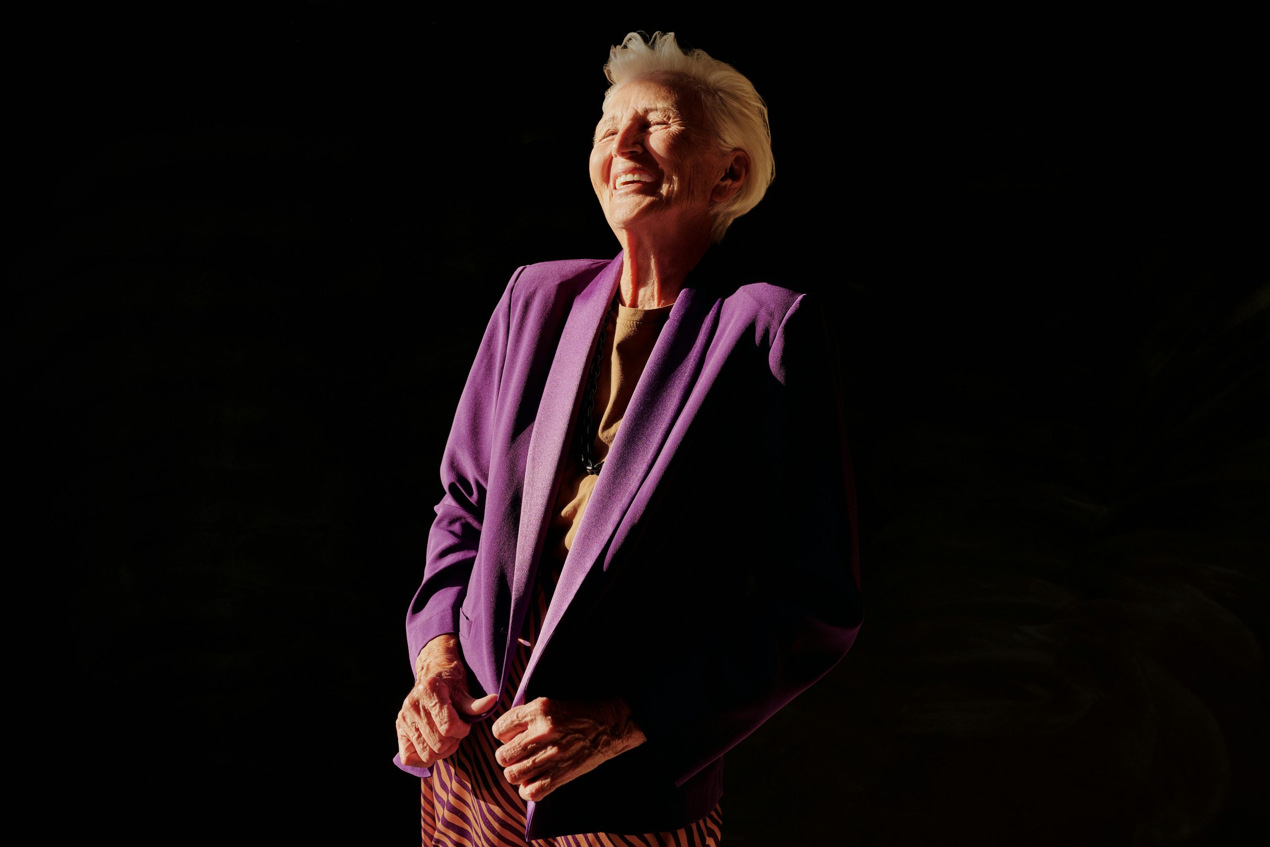 A happy woman laughing | Source: Pexels