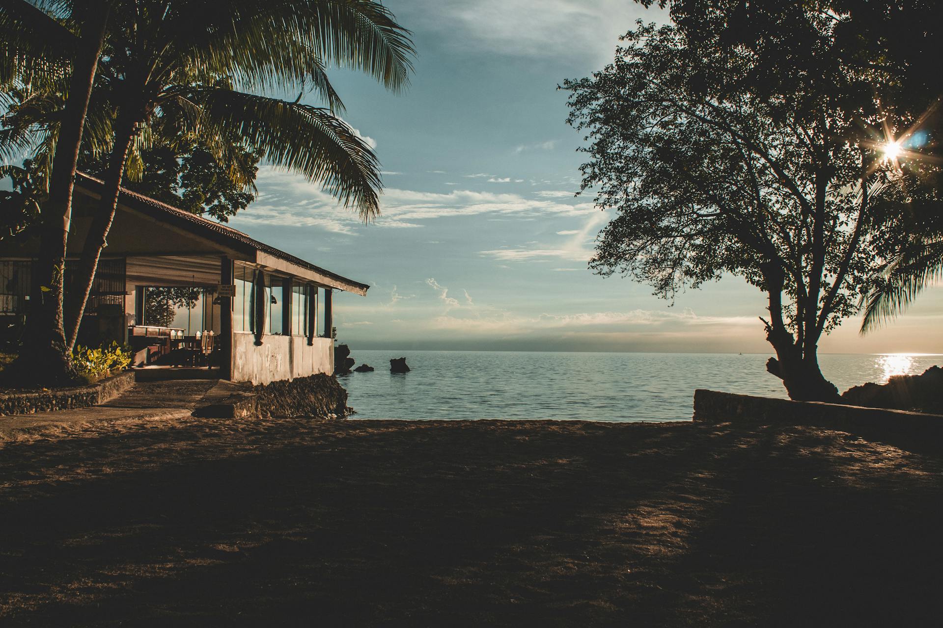 A house near the beach | Source: Pexels