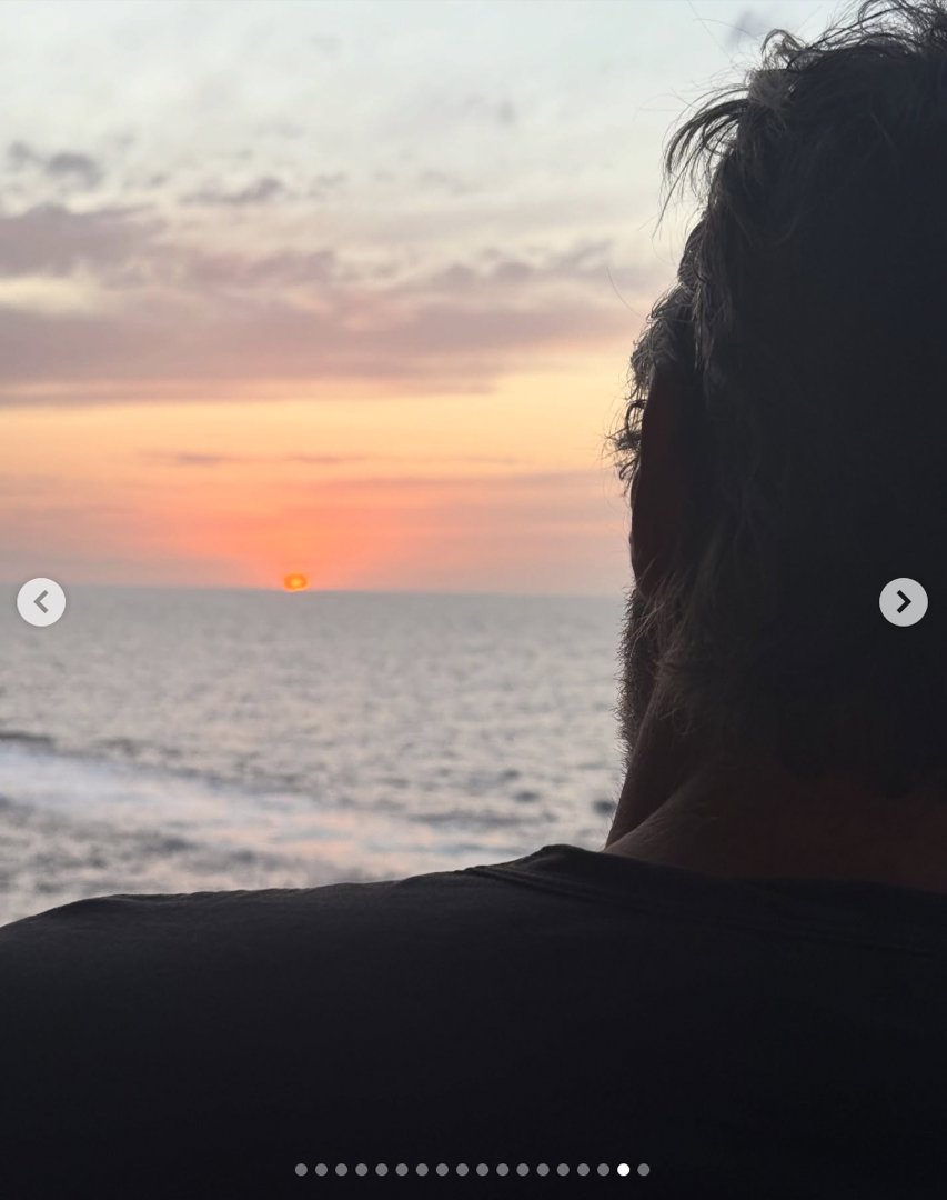 Jennifer Aniston shared a collection of photos capturing fun moments with friends. Among them was a subtle shot of Jim Curtis — seen only in silhouette, adding a quiet hint of romance to her seasonal wrap-up. From a post dated September 7, 2025. | Source: Instagram/jenniferaniston