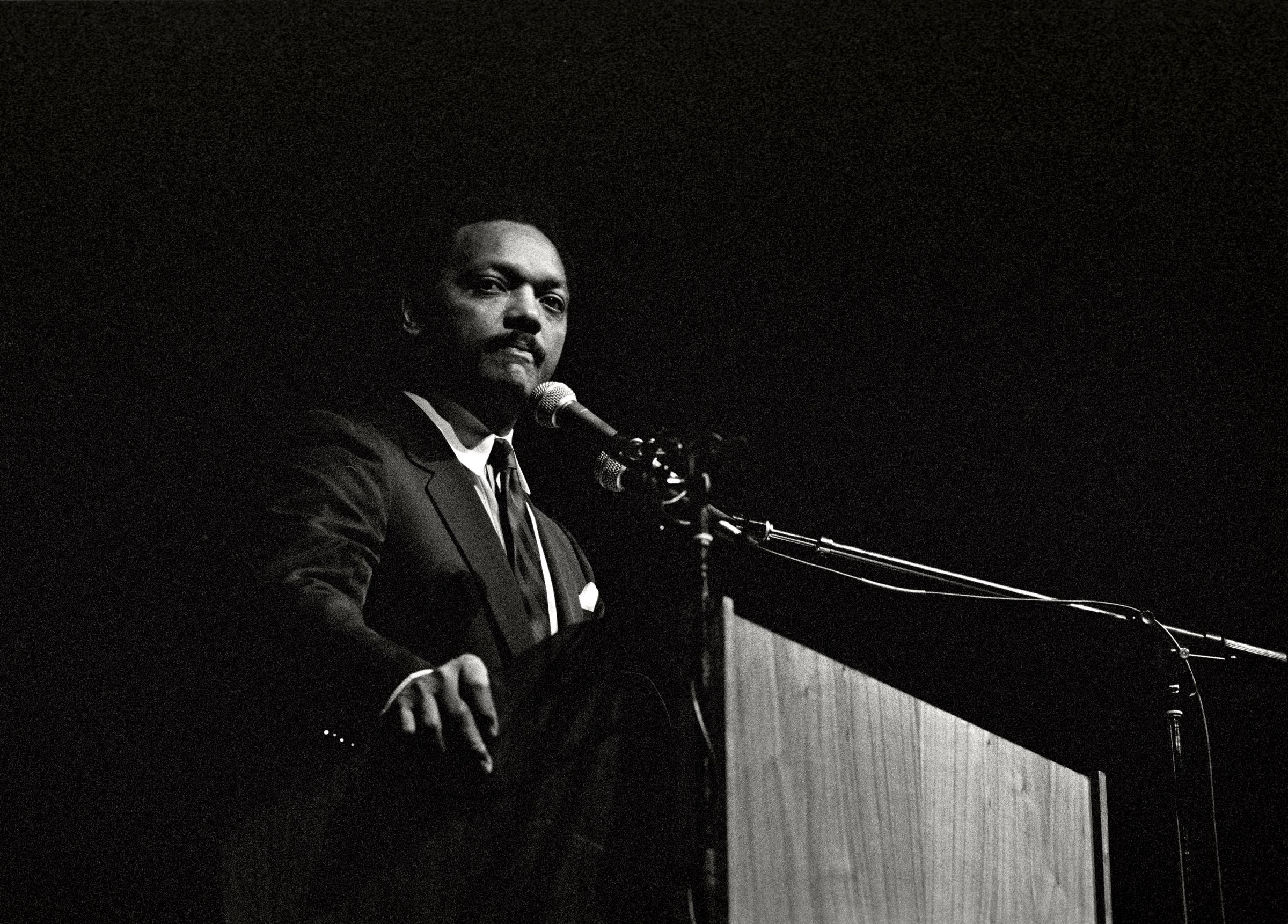 Reverend Jesse Jackson speaks to a Democratic gathering at the Cheyenne Civic Center on April 20, 1989 | Source: Getty Images