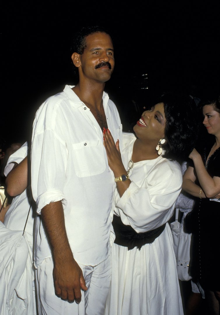 Stedman Graham and Oprah Winfrey at the Stingfellow's Restaurant in New York after the 14th Annual Daytime Emmys in 1987. | Source: Getty Images